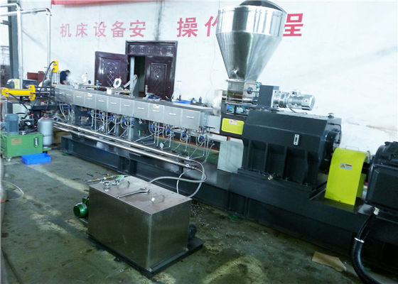 China De dubbele Machine van de Schroef Plastic Extruder met Output500kg/hr Hoog rendement leverancier